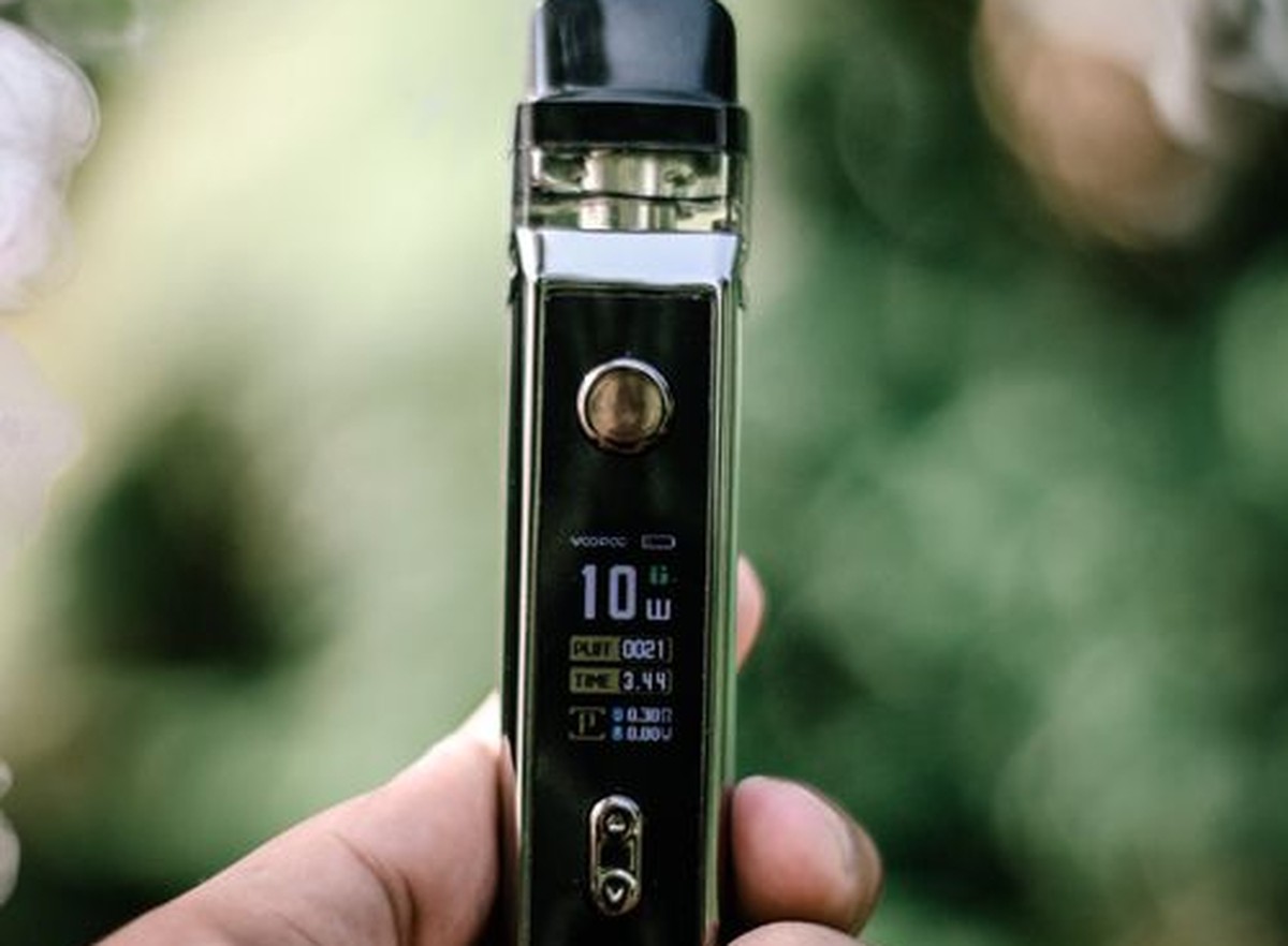 E-Cigarettes & Vaping: Adult Harm-Reduction Tool or New Nicotine Trap?