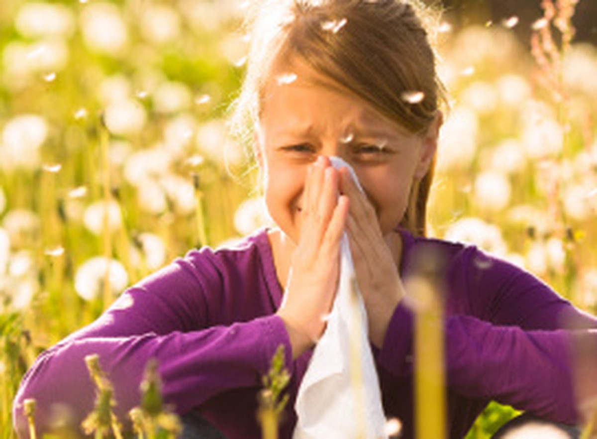 Preparing Early for Peak Pollen Season: Shower Habits, HEPA Filters & Immunotherapy